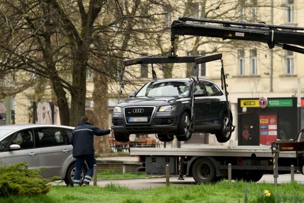 pajek za odvoz avtomobilov